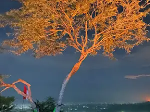 Puncak Teulaga Maneh