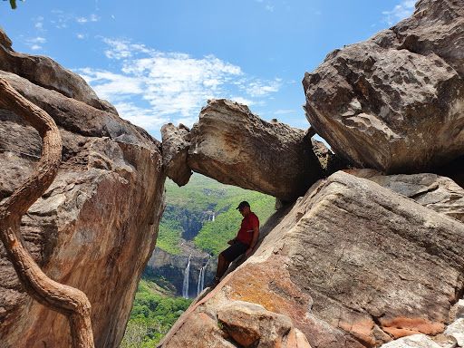 Acesso ao Estacionamento do Mirante da Janela e da Cachoeira do Abismo