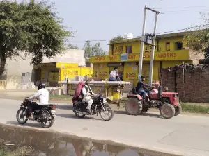 Pari Chowk