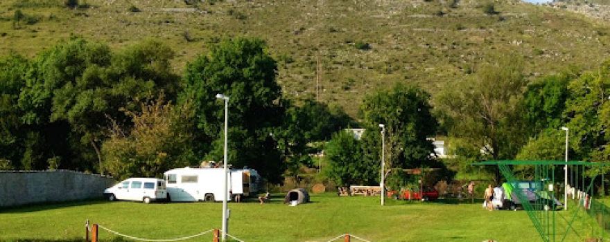 River Camp Buna - Half Island