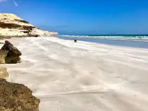 Duqm Beach شاطئ الدقم