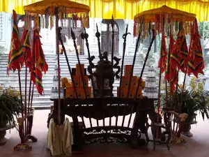 Đền Tiên La