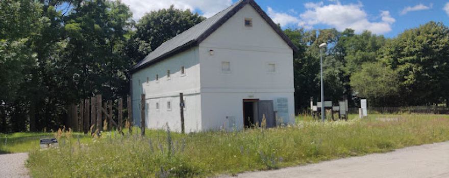 Muzeum byłego niemieckiego Obozu Zagłady Kulmhof w Chełmnie nad Nerem