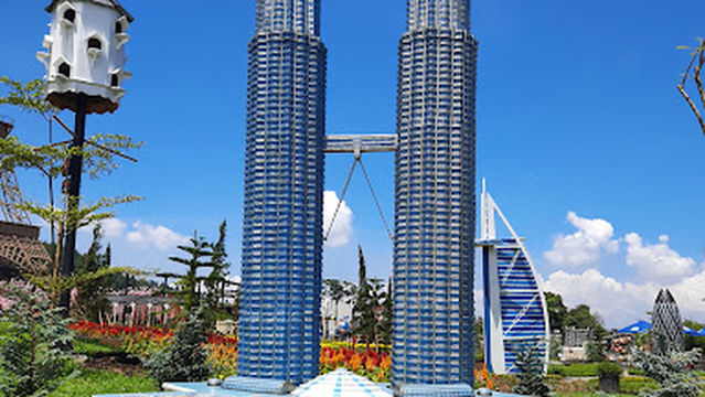 MiniMania - Taman Miniatur Dunia Lembang