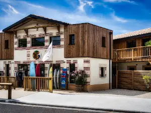 Magic Surf School