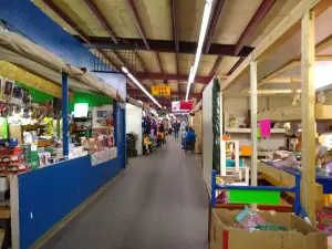 Renninger's Farmer's Market, Auction & Flea Market