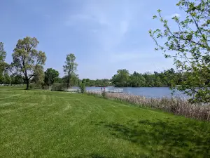 Hopkins Lake park