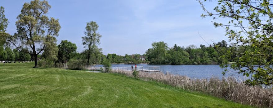 Hopkins Lake park