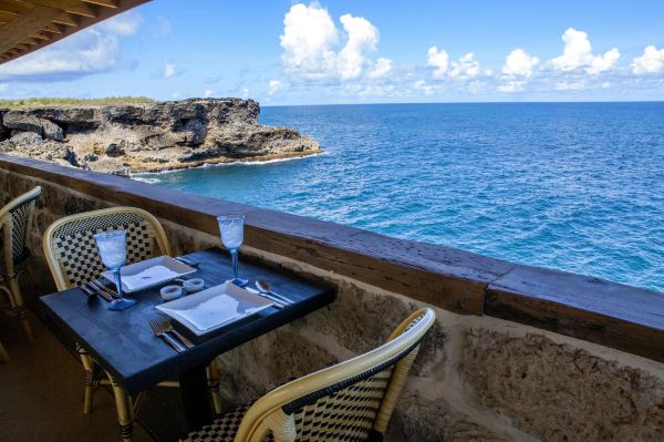 Animal Flower Cave & Restaurant