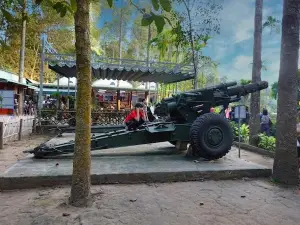Địa Đạo Bến Đình Củ Chi