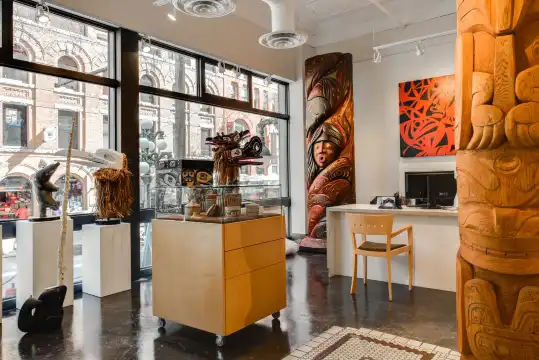 Hotels near Coastal Peoples Fine Arts Gallery