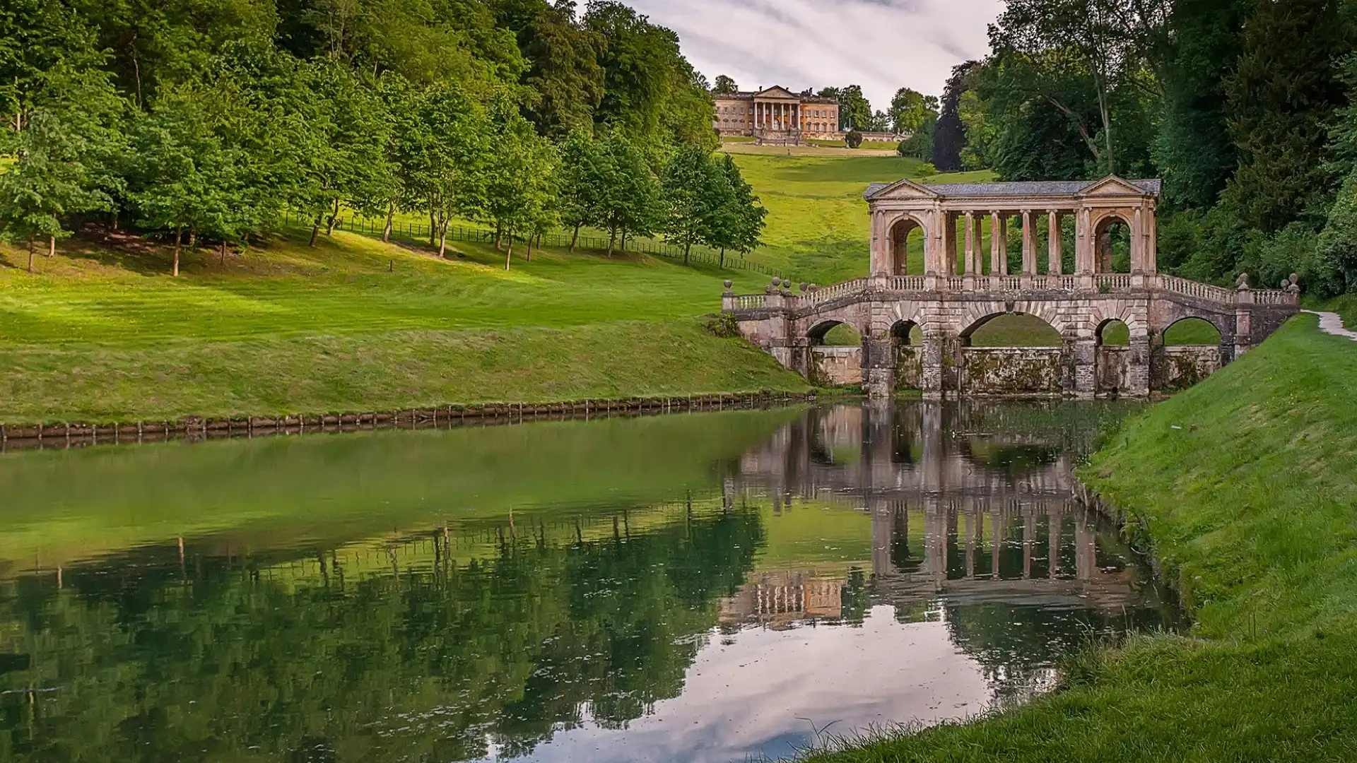 Hoteles cerca de Prior Park Landscape Gardens (NT)