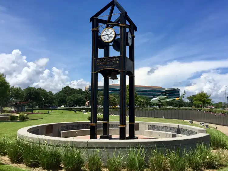 Các khách sạn gần Veterans Memorial Park