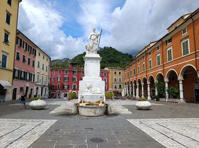 Piazza Alberica