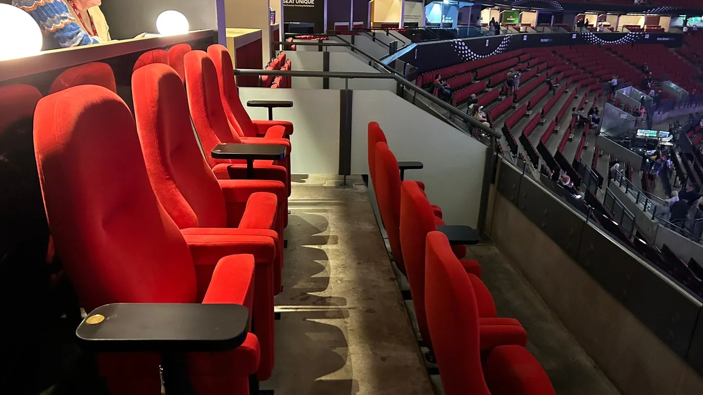 4_First Direct Bank Arena