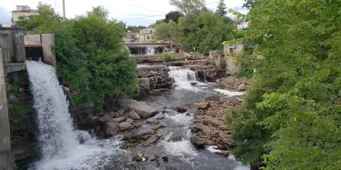 Grand Falls on Mississippi