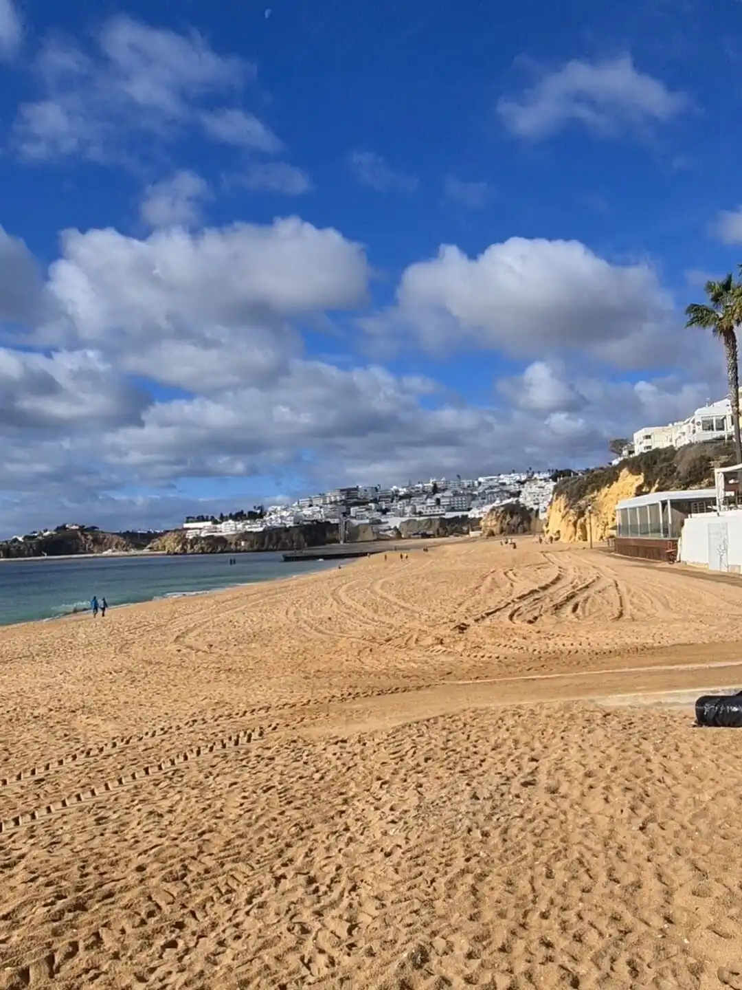 Hotels near Inatel Beach