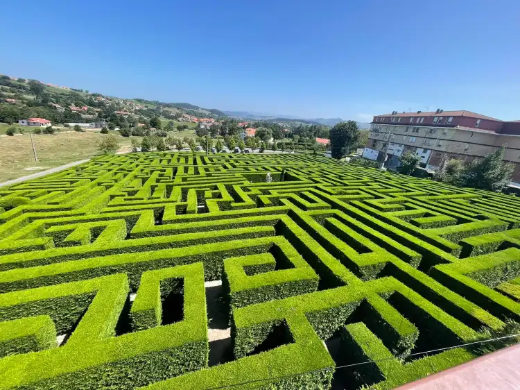Hotels in Reocin