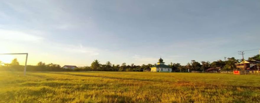Lapangan Sepak Bola Lugu