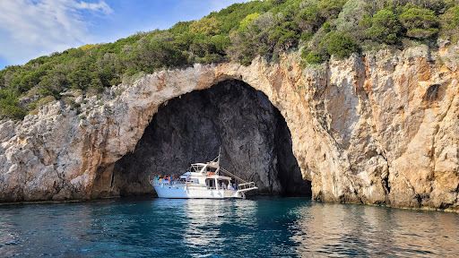 Papanikolis Cave, Syvota Greece