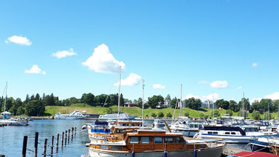 Rantapuisto eli Kasinopuisto