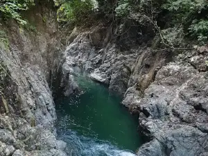 Sungkilaw Falls