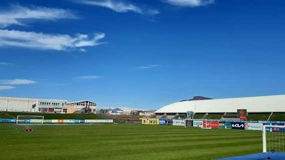 Íþróttamiðstöðin Jaðarsbökkum
