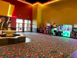 Cineplanet 15