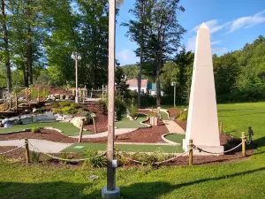 Mendon Mini Golf & Snack Bar