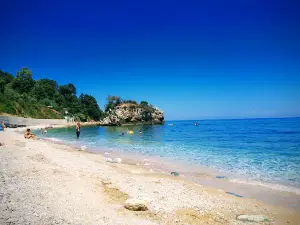Kamari beach