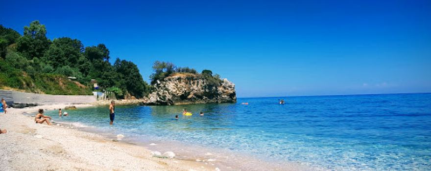 Kamari beach