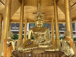 Wat Kaew Surichai