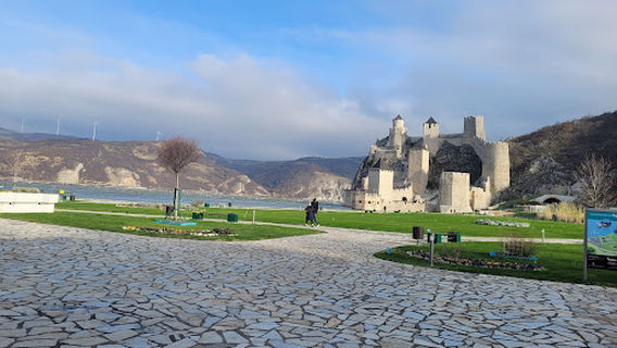 Vizitorski Centar Golubački Grad