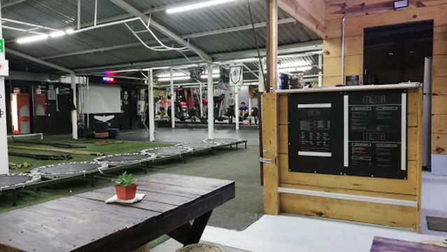 EAGLE FIT FUNCTIONAL STUDIO.