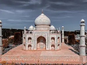 Around the World in 80 Days Park