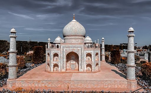 Around the World in 80 Days Park