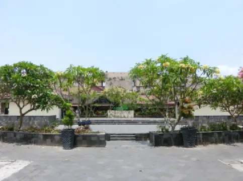 Ngasem Traditional Market