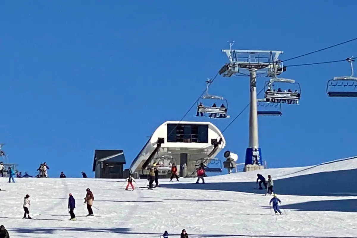 澳洲滑雪