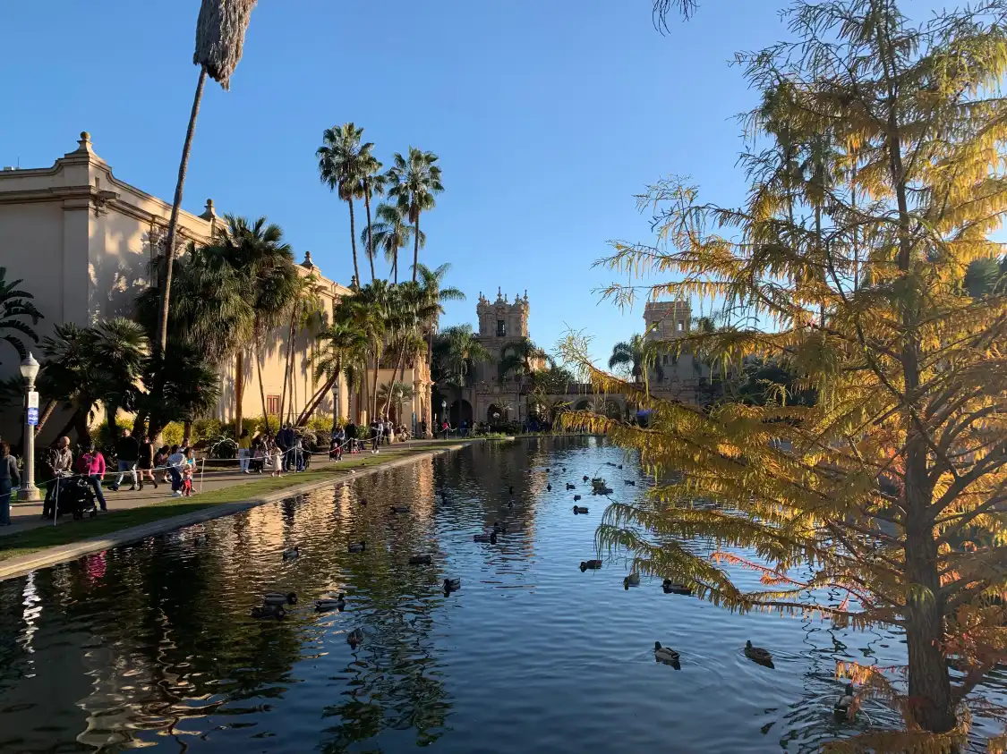 Hotel in zona Botanical Building and Lily Pond