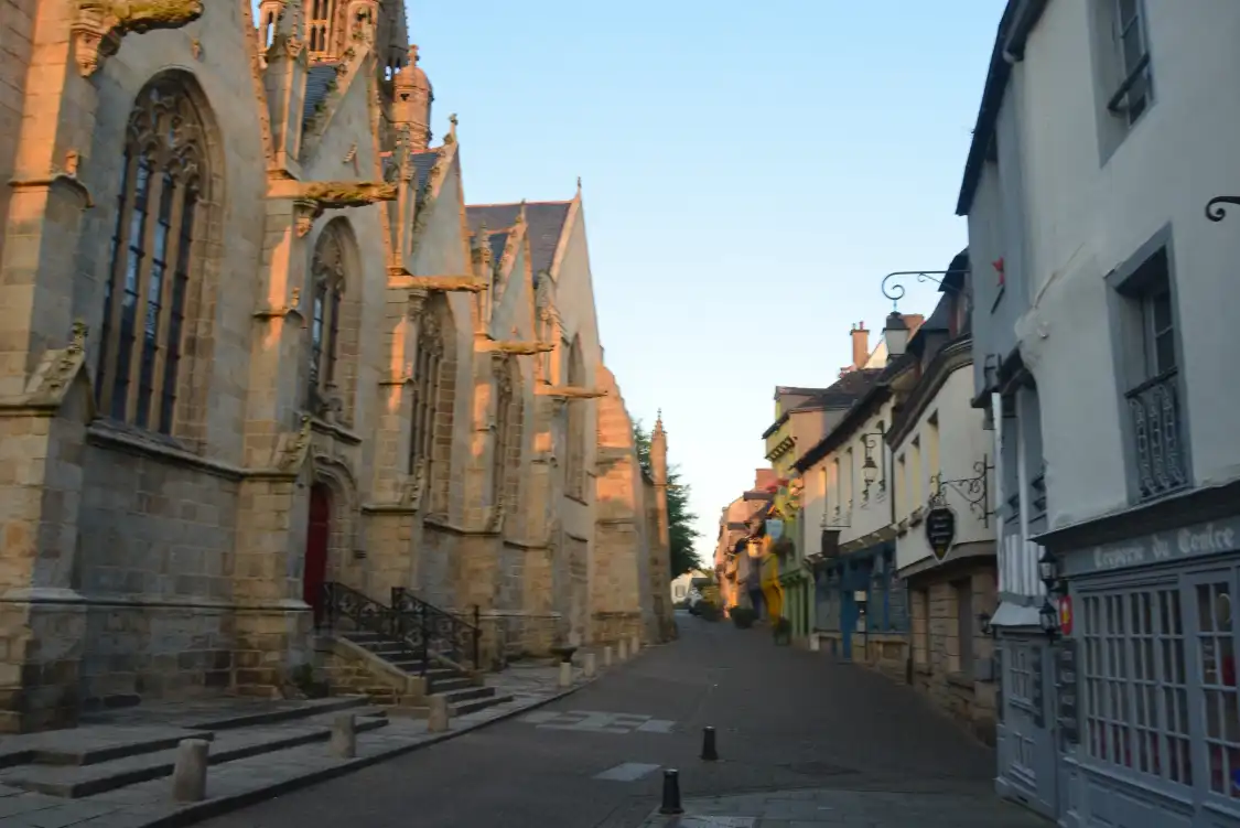 Artisan shops of Josselin 주변 호텔