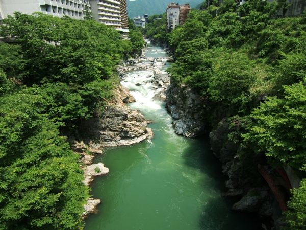 Kinutateiwaotsuri Bridge