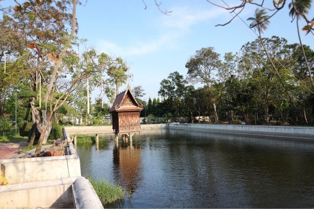 วัดใหญ่สุวรรณาราม วรวิหาร เพชรบุรี