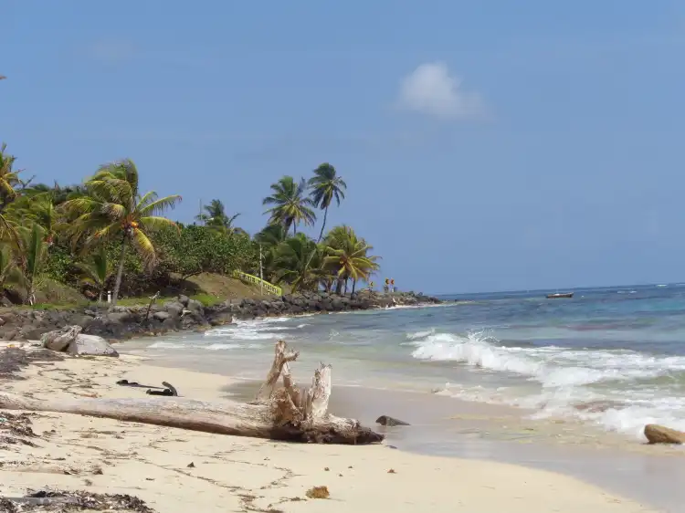 Hotels near Bahía de los Ojos Azules de Tavicito