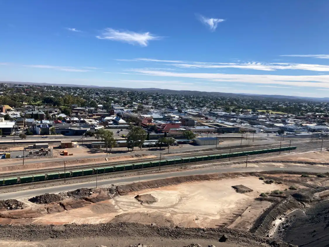 Hotels near J P Keenan Lookout