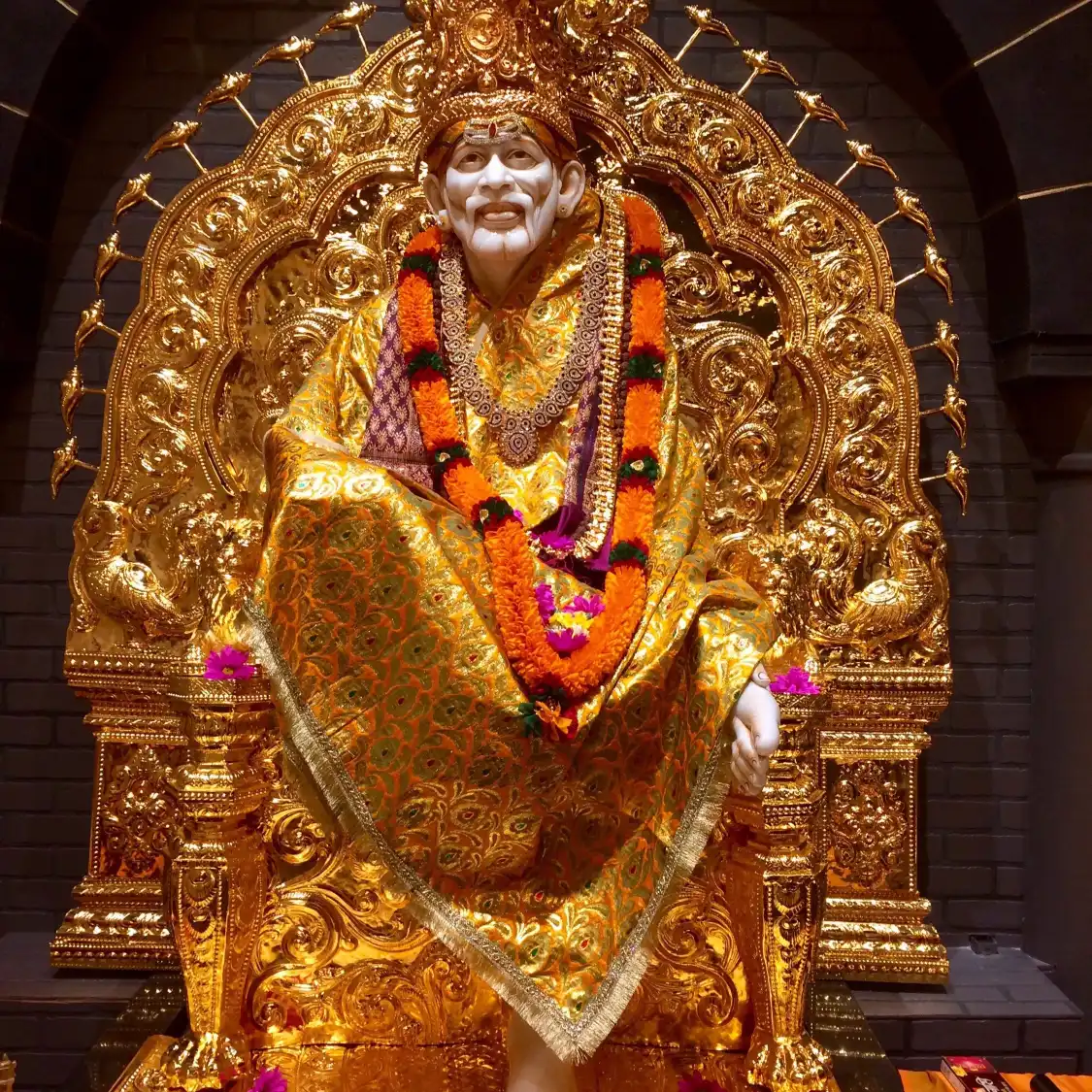 Char Dham Hindu Temple附近的飯店