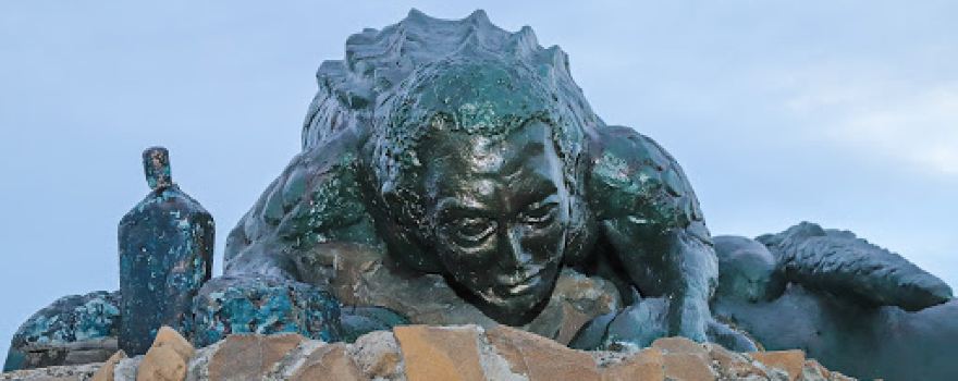 Monumento a la leyenda del Hombre Caiman