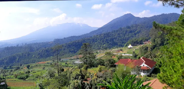 gunung gede pangrango view