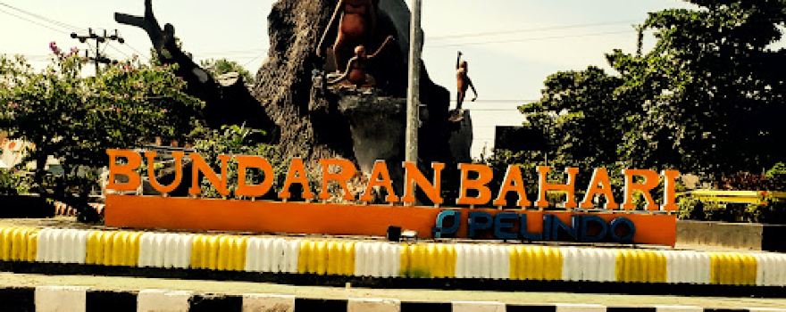 Orangutan Monument Statue