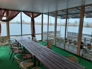 Ozero Chudesnoye Baza Otdykha