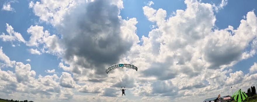 Parachute Ottawa